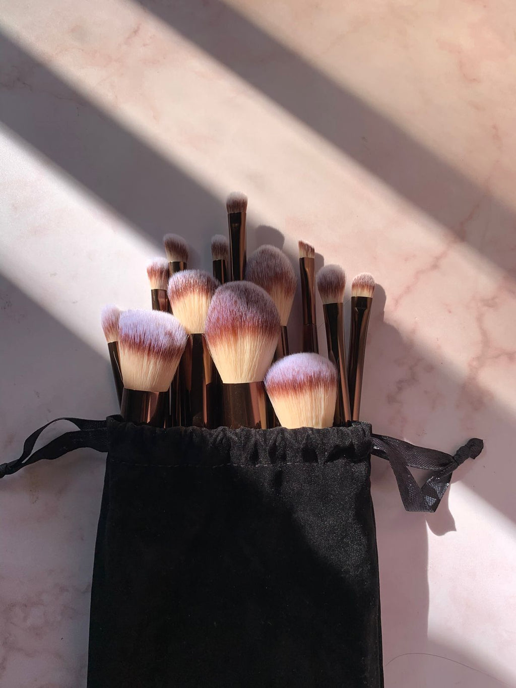 Kit de 13 Brochas + 2 Borlas de Regalo